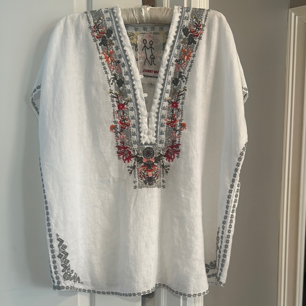 Johnny Was tunic 28 in long. Size small but would fit medium large too